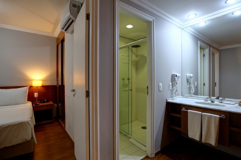 Roomo Bela Cintra Residencial 10/31
