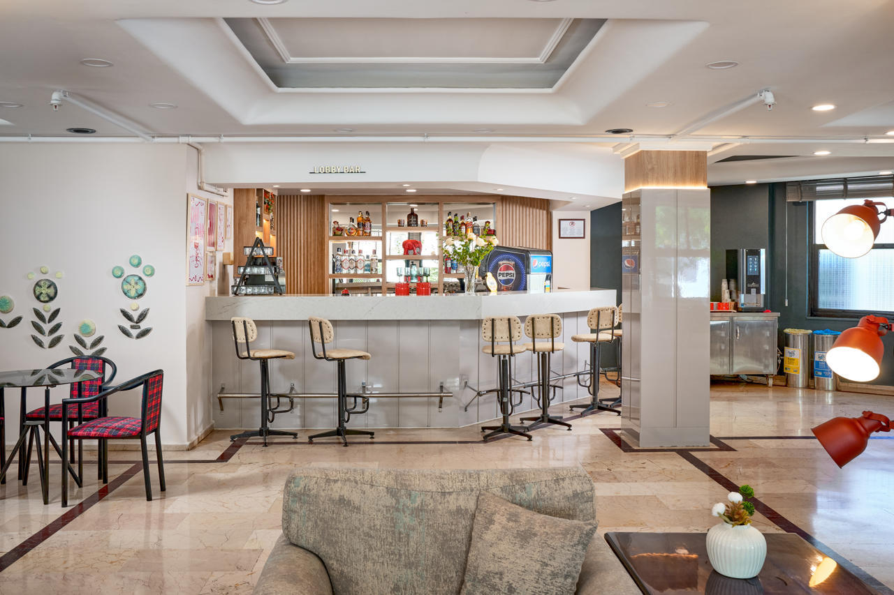 Club Titan Hotel 31/43