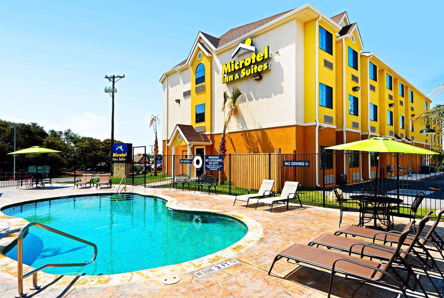 Microtel Inn & Suites by Wyndham New Braunfels 4/38