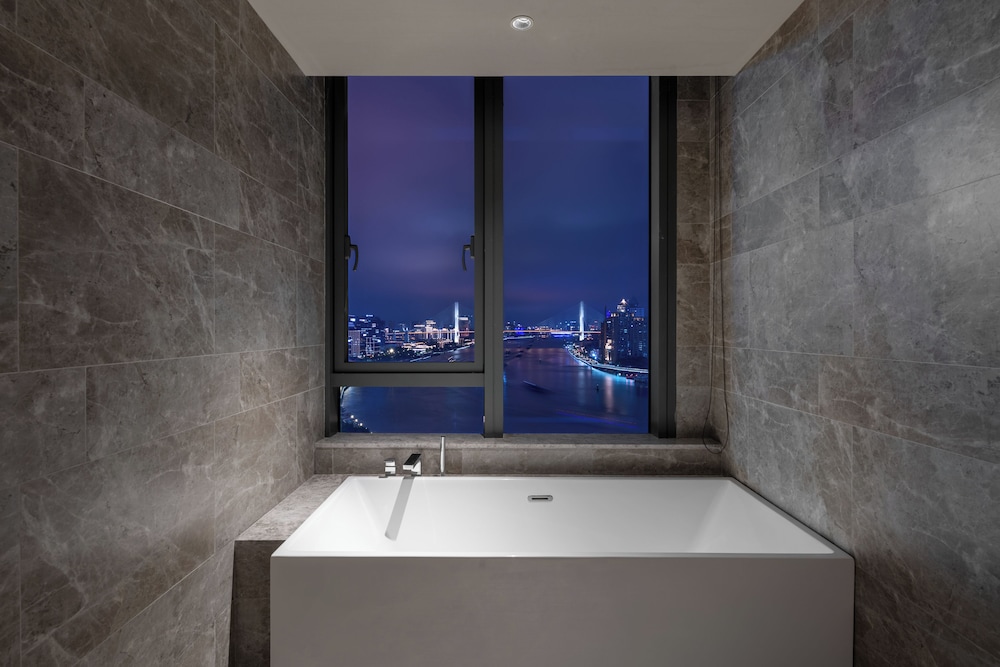 Joya Hotel Shanghai Lujiazui 27/28