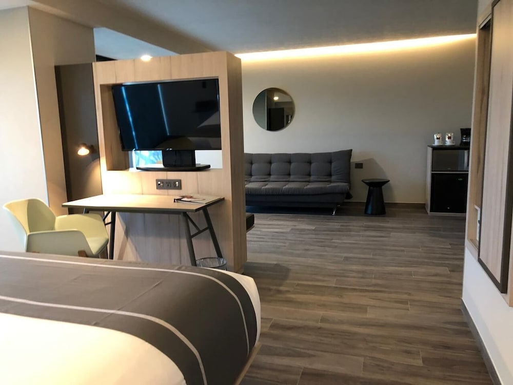 City Express Plus by Marriott Merida 25/57