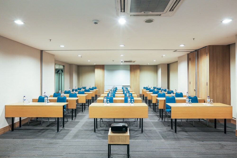 Hotel Citradream Semarang 57/62