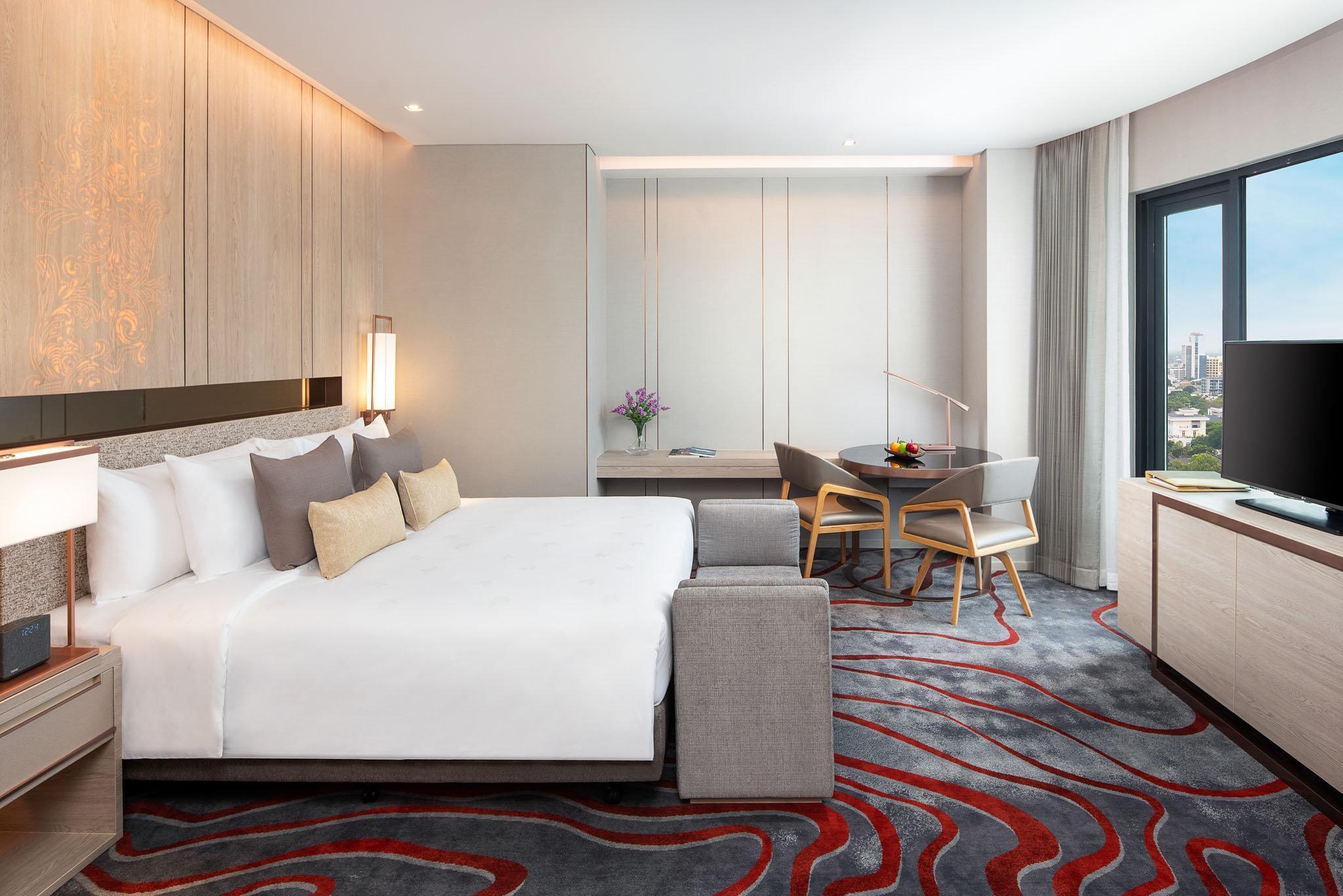 Premier, Executive, King Bed