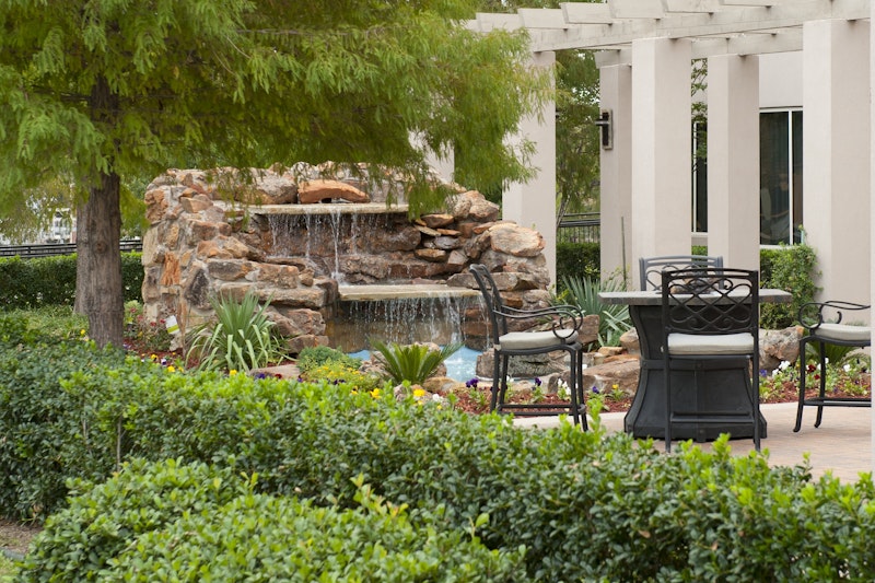 Hilton Garden Inn Dfw Airport South 69/74