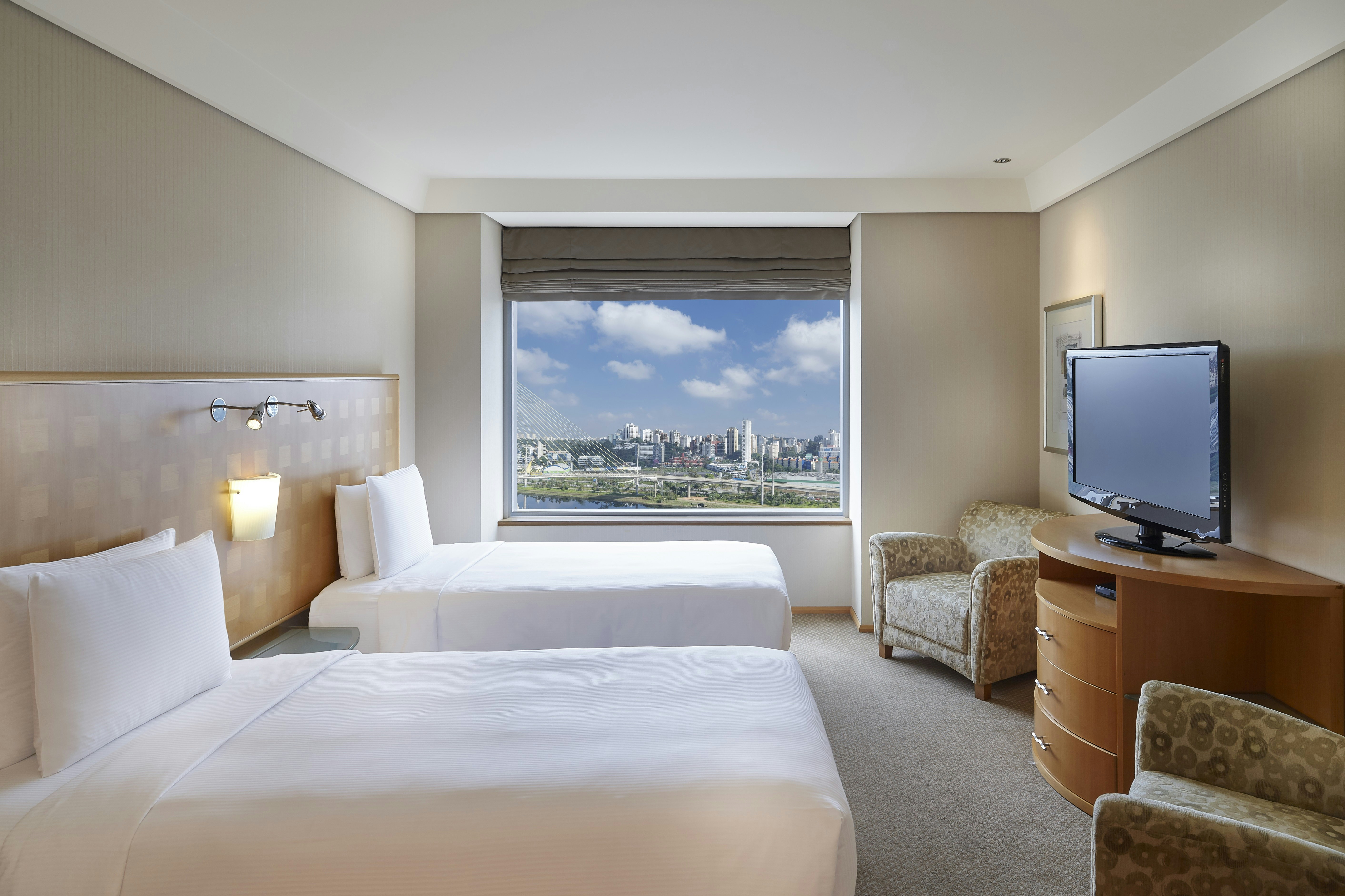 Room, Twin Beds, Executive Level