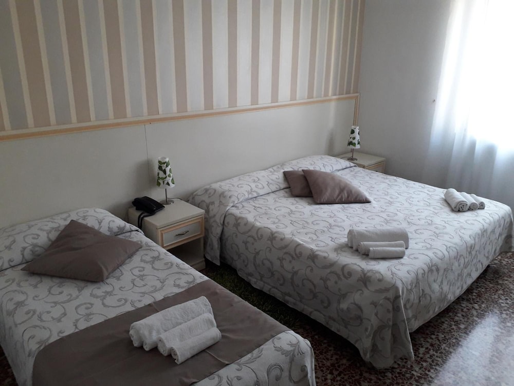 Hotel Vittoriano 3/40