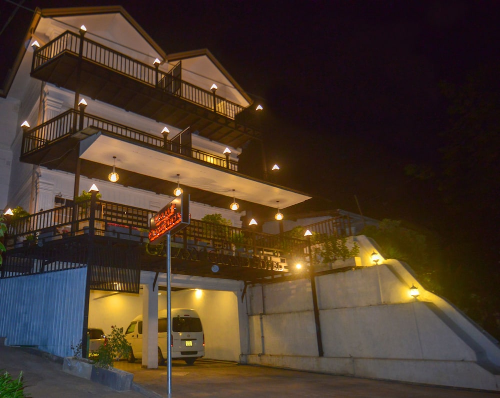 Galaxy Grand Hotel 2/62