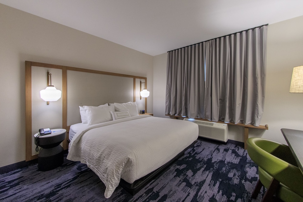 Fairfield Inn Suites Philadelphia Valley Forge Great Valley 18/60