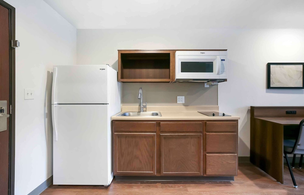 Extended Stay America Suites - Providence 2/25