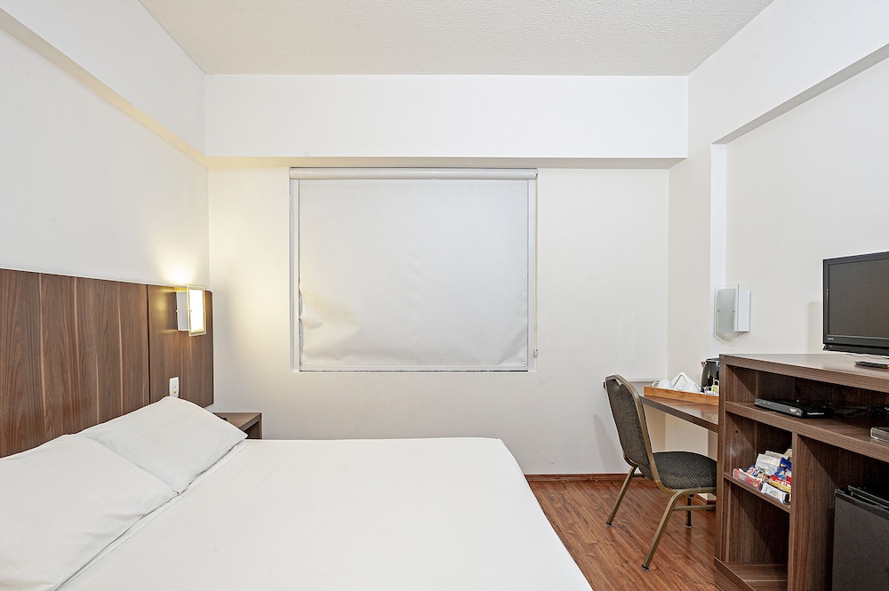 Firenze Business Hotel (ex Slaviero Essential Palhoca Viacatarina) 11/63