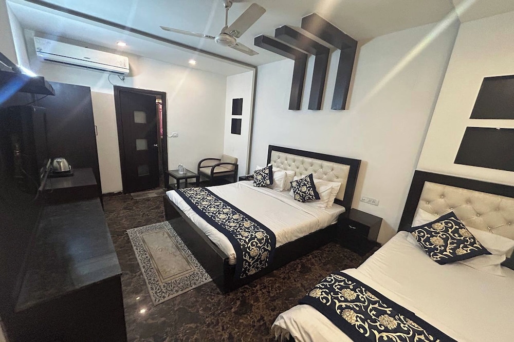 Arihant Inn 30/53