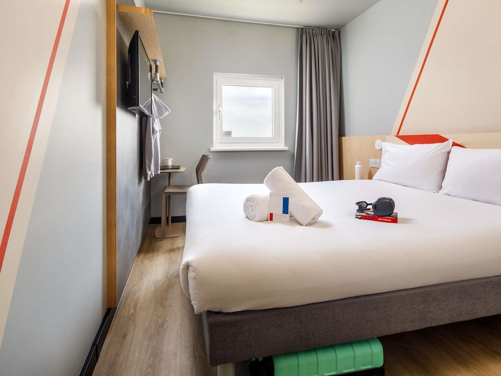 SUPERIOR, DOUBLE BED