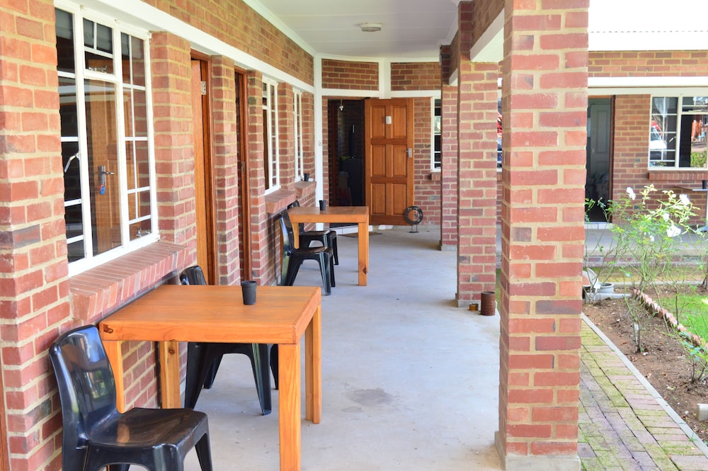 Village Lodge Harrismith 29/50