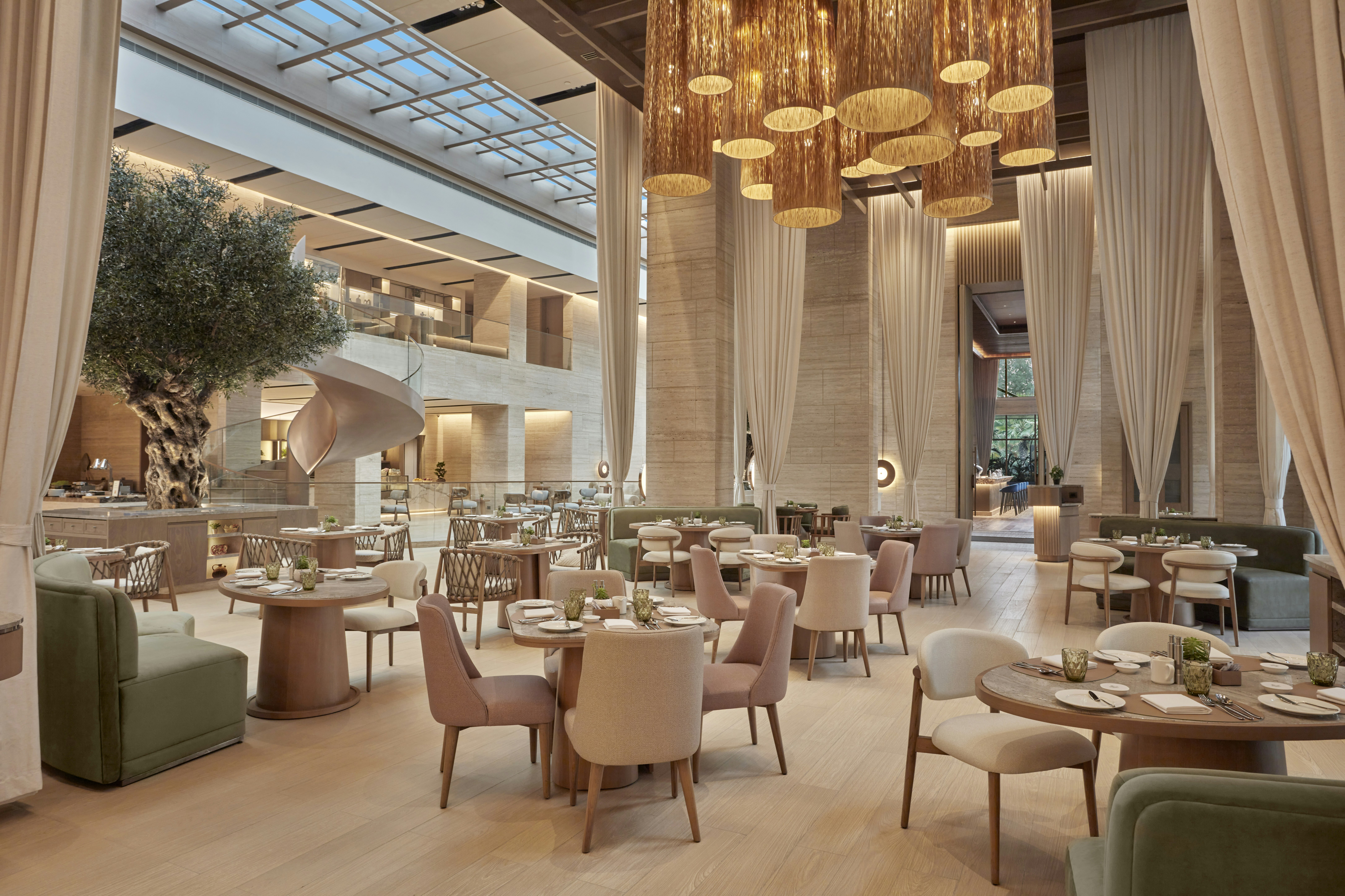 Hilton Gurugram Baani City Centre 35/60