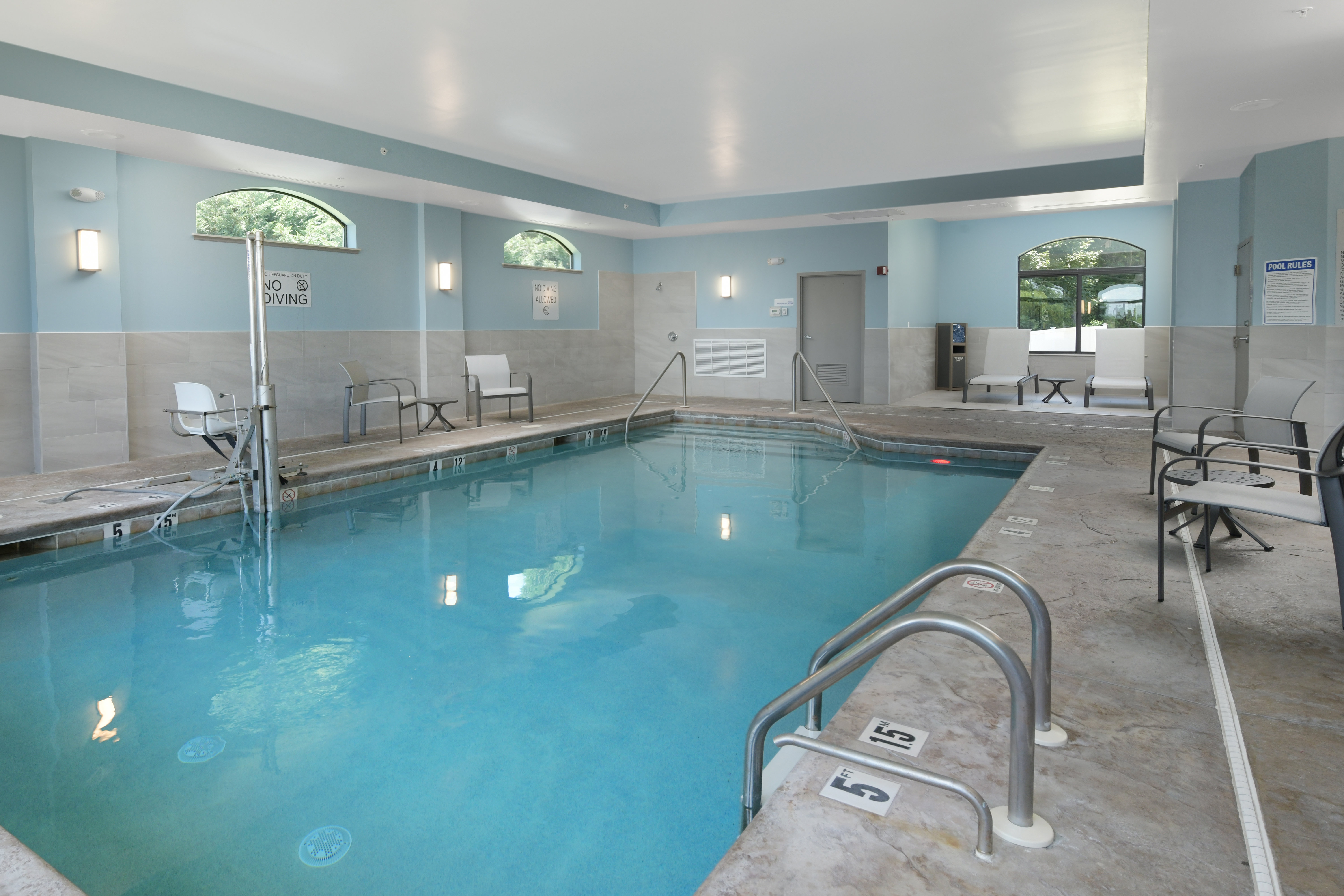 Holiday Inn Express and Suites Williamstown - Glassboro, an IHG Hotel (ex. Best Western Monroe Inn) 38/62
