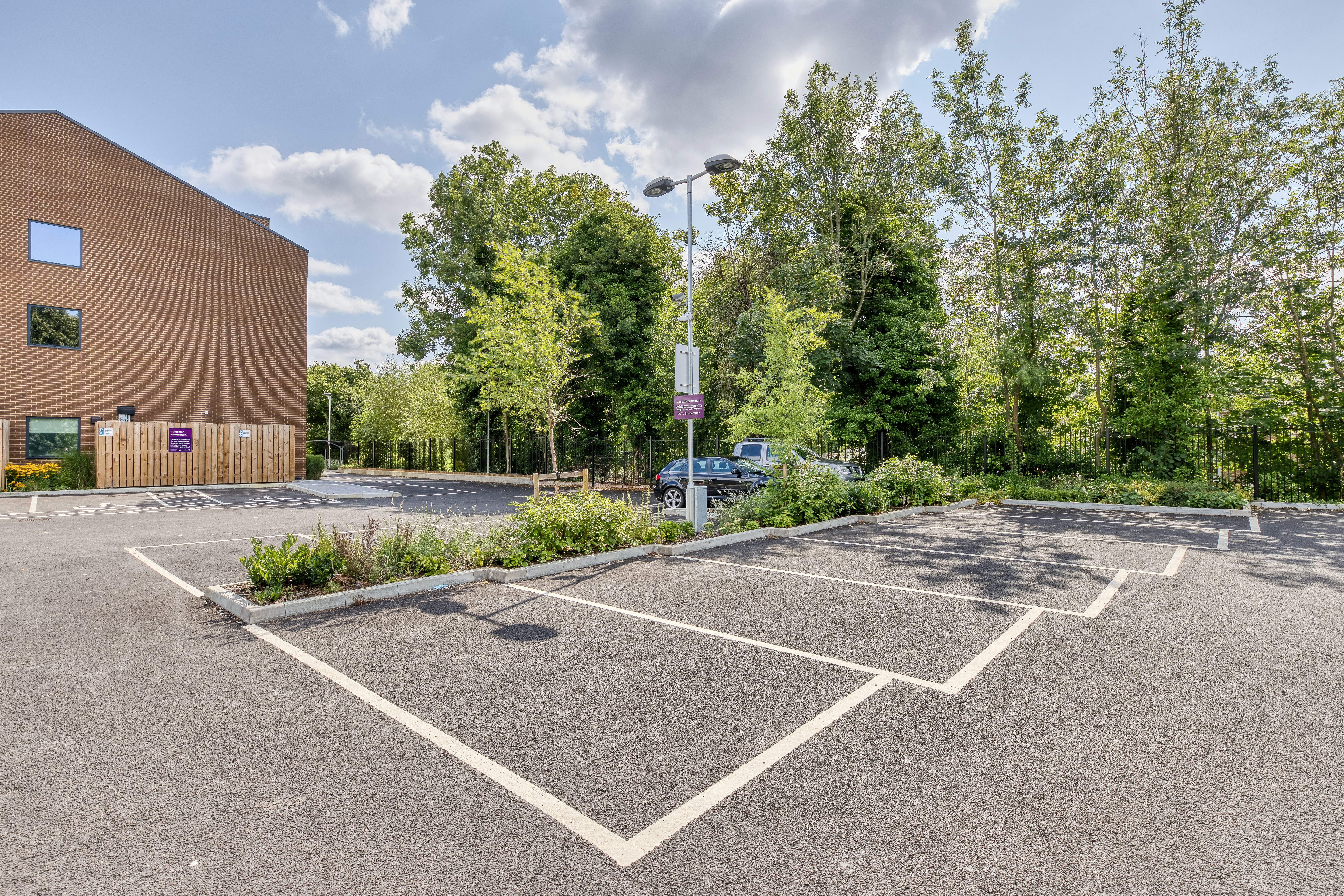 Premier Inn Rickmansworth 21/33