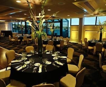 The Oyster Point Hotel 33/43