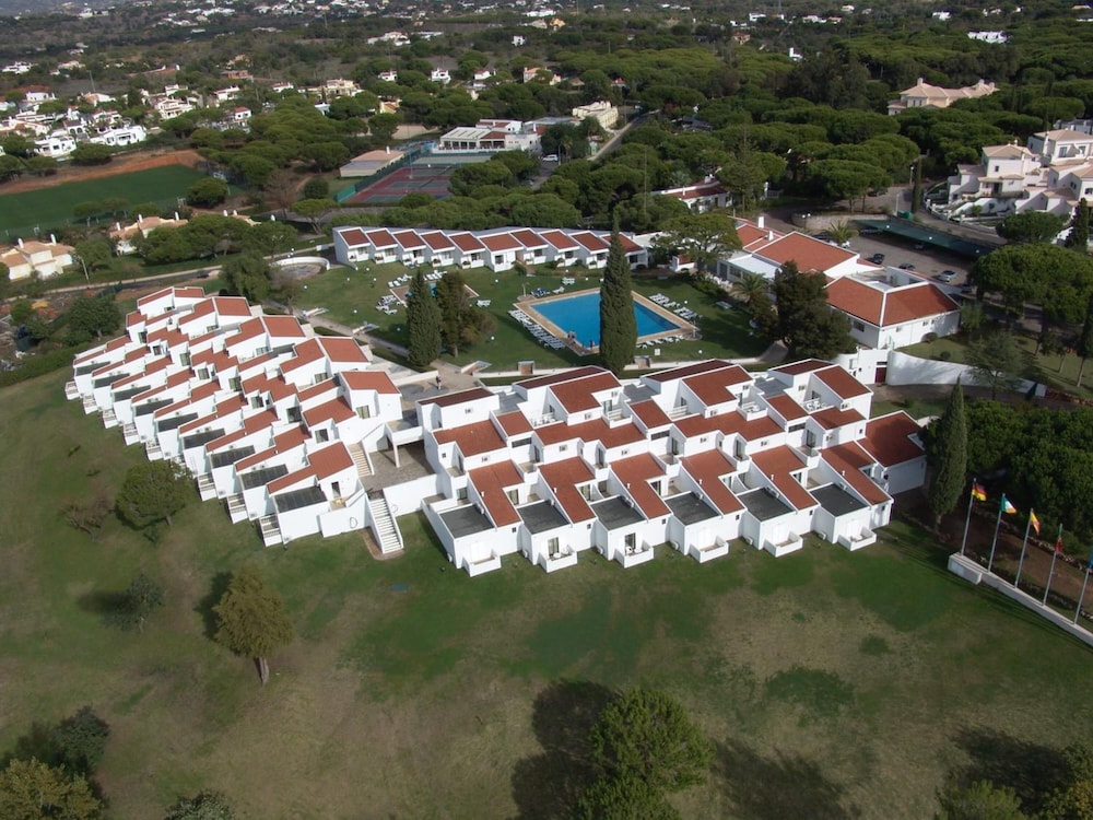 Hotel Apartamento Do Golfe 45/50
