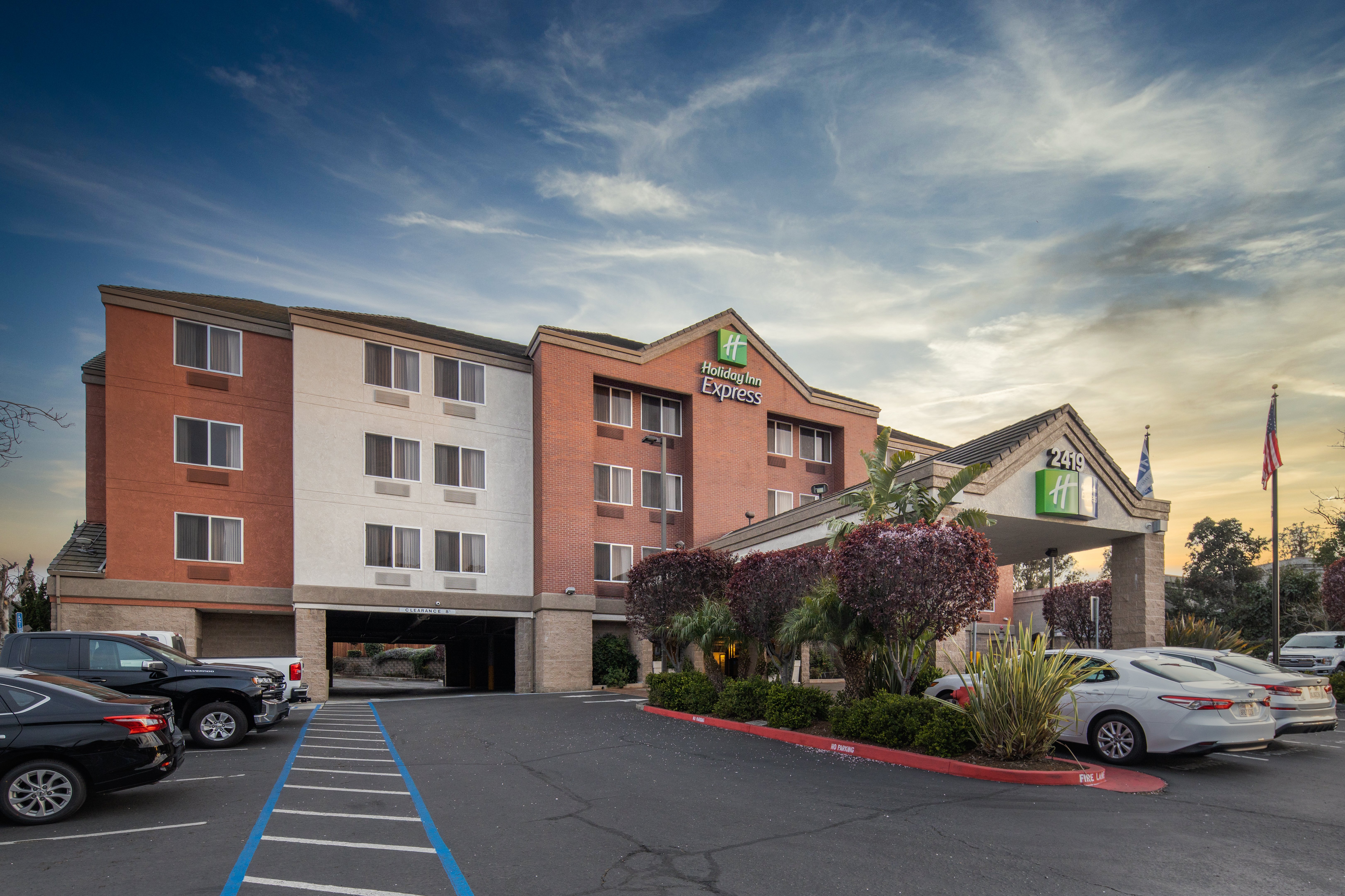 Holiday Inn Express Castro Valley 60/71