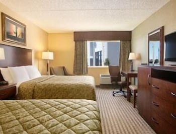 Days Inn by Wyndham Cheyenne 8/25