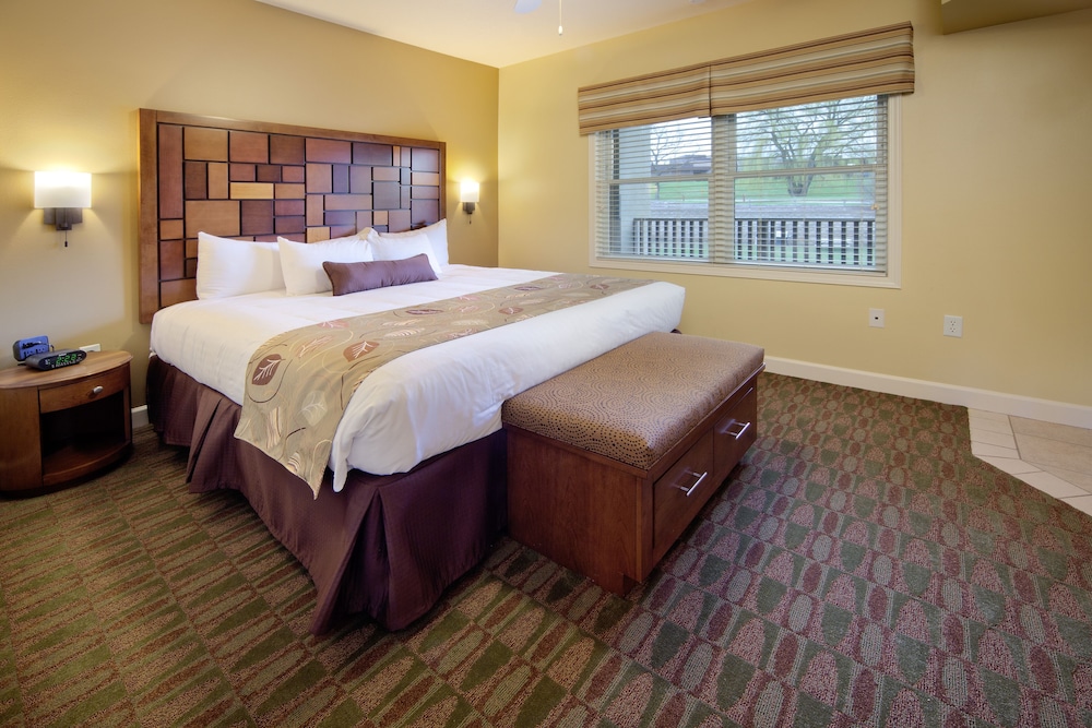 Holiday Inn Club Vacations At Lake Geneva Resort 10/39