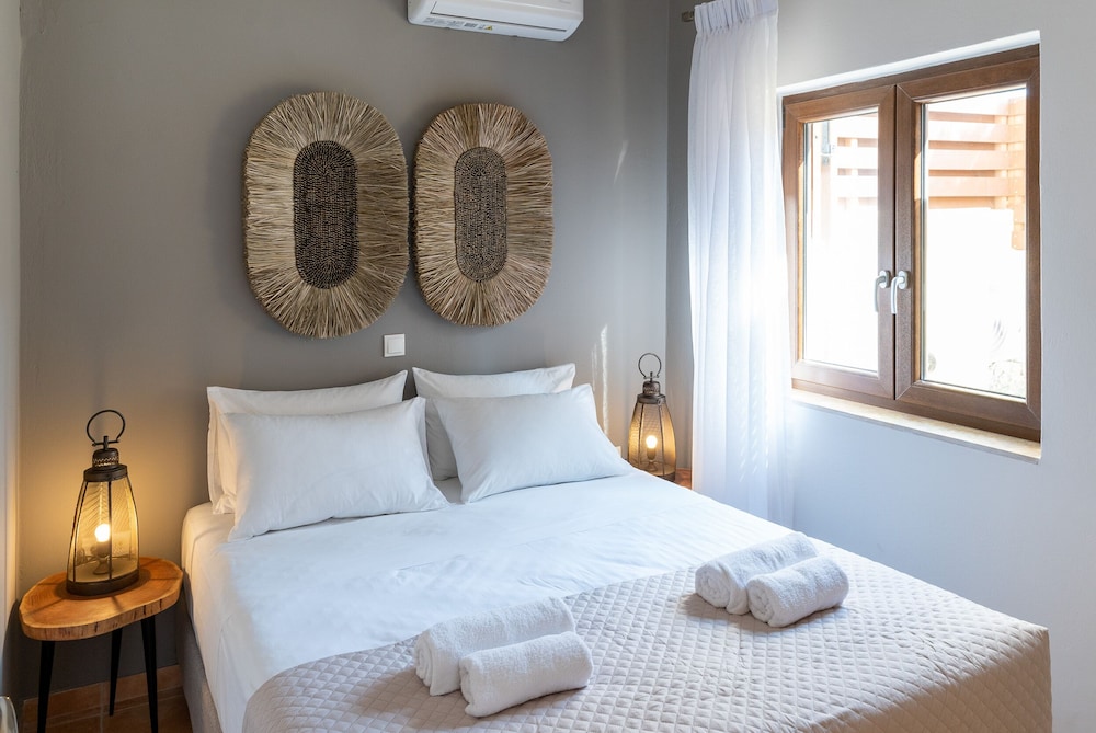 1 BEDROOM, SUITE, SEA VIEW