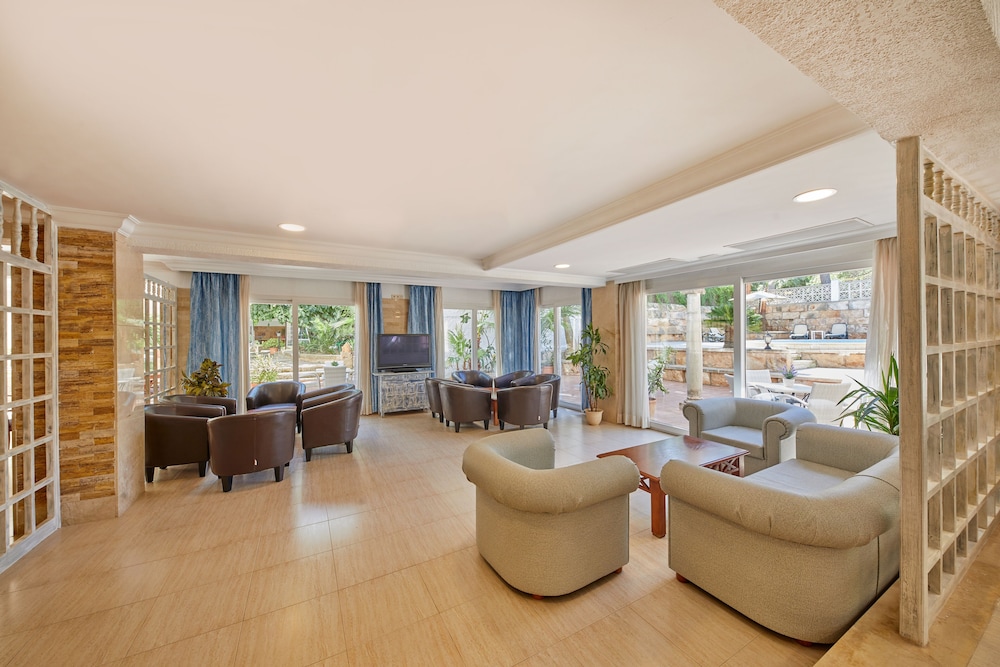 Ben Hur Apartments 46/74