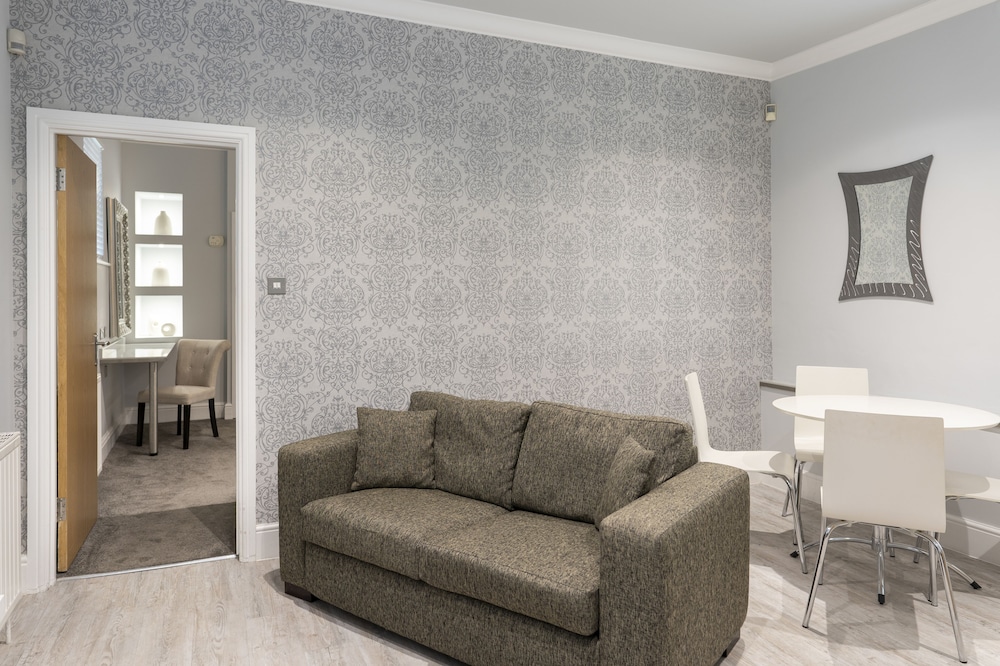 Ringwood Hall Hotel & Spa, BW Signature Collection 32/48