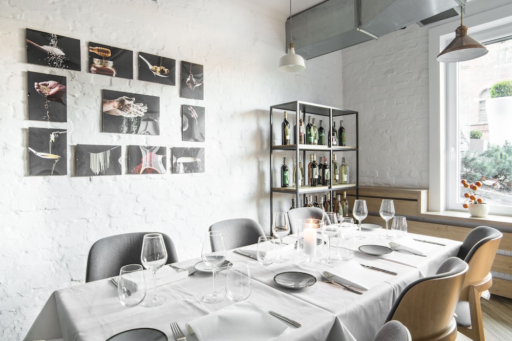 Smart Hotel Garnizon 32/35
