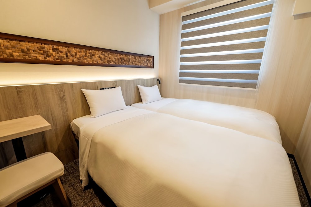Hollywood, Twin Beds