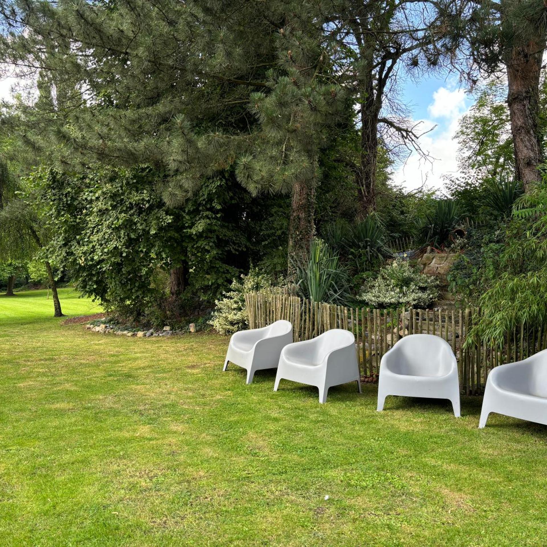 HOTEL LE MOULIN D'ARTRES 39/49