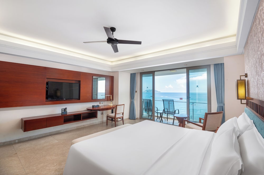 Sanya Seacube Holiday Hotel 14/49