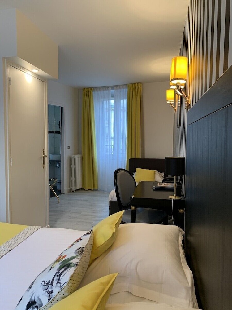 Hotel Riviera Elysees 47/95