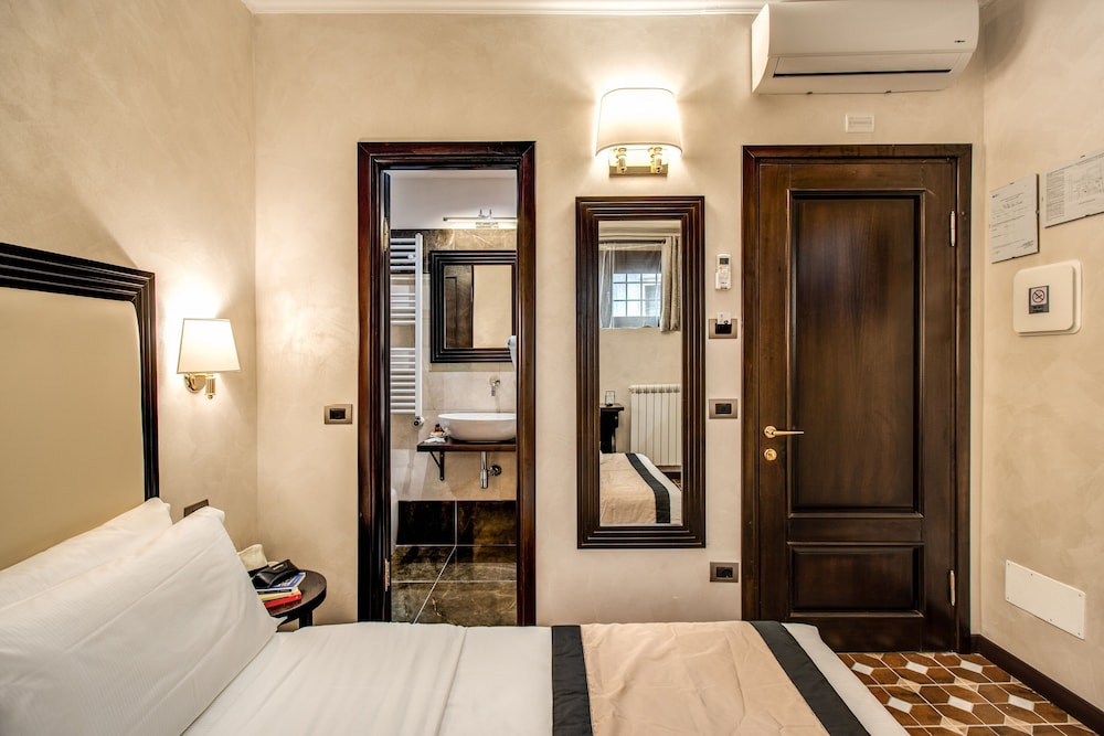 Boutique Relais Barozzi 46/68