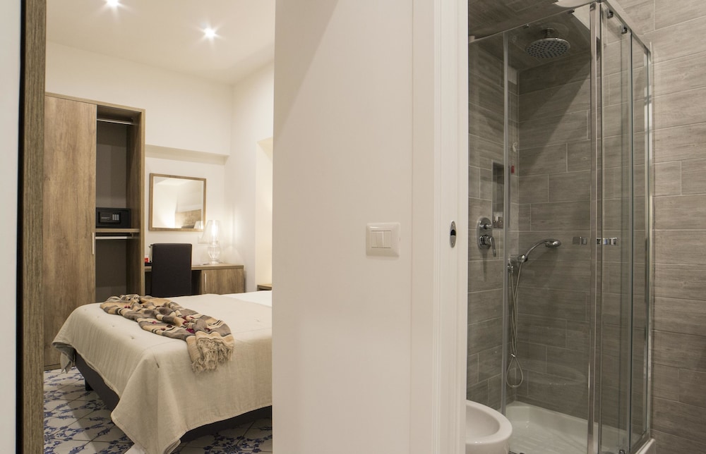 Morelli Suite 49/50