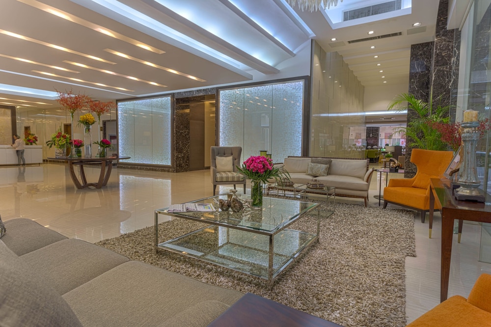 Valero Grand Suite By Swiss-Belhotel Makati 31/36