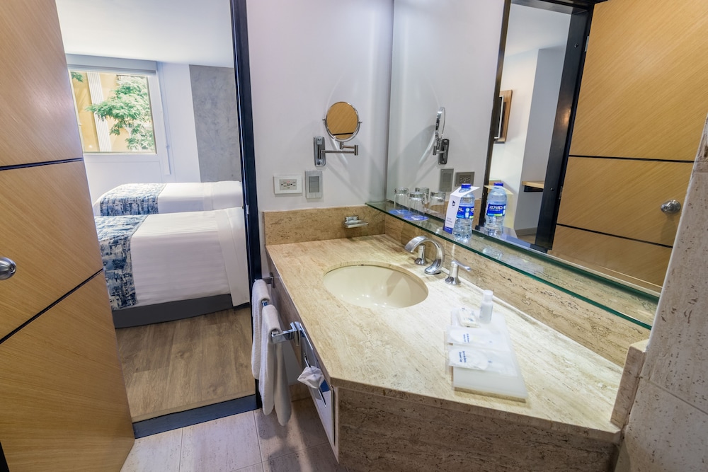 GHL Abadia Plaza Hotel 24/48