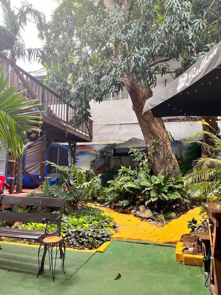 Panama House Bed & Breakfast 38/45