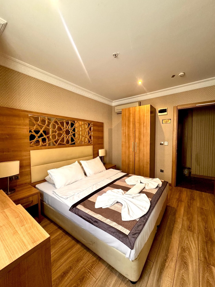 Prens Hotel 7/32