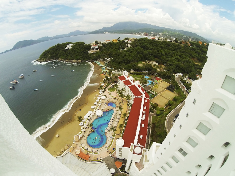 Tesoro Manzanillo 64/68