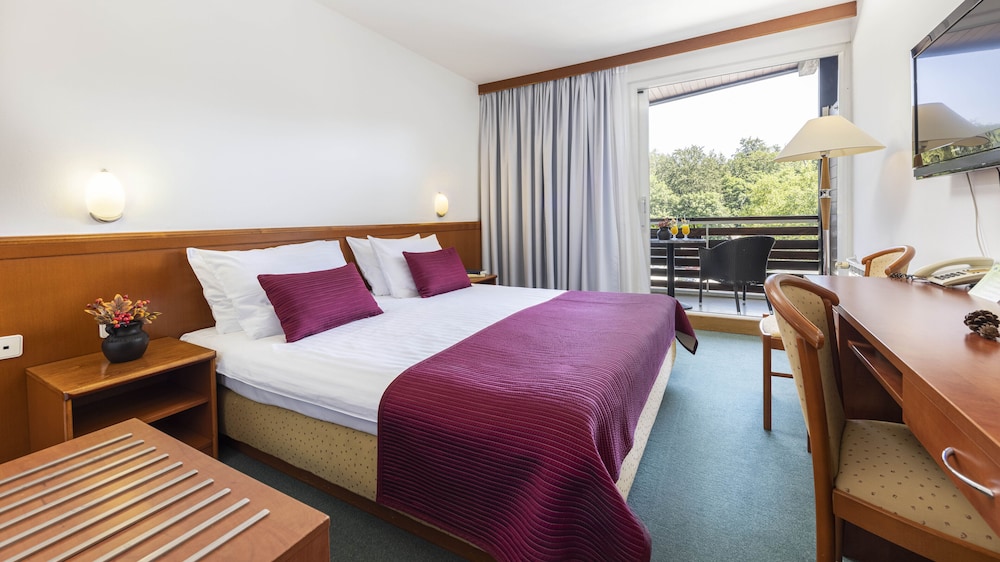 Hotel Jezero - Plitvice Lakes National Park 9/50