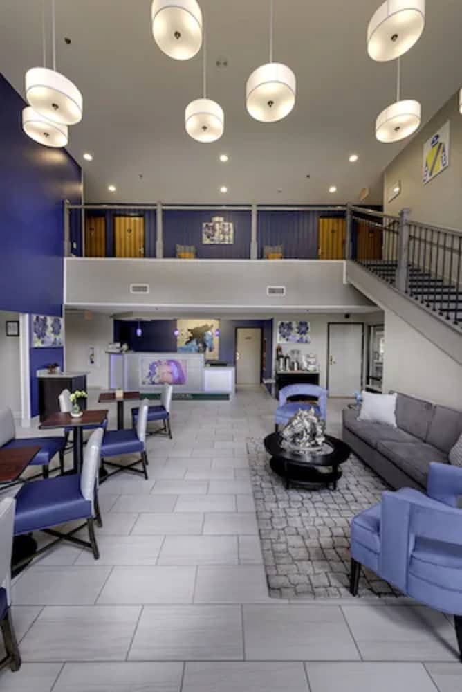 GuestHouse Lexington 11/32