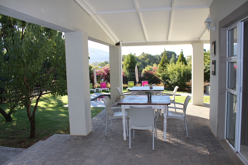 Paarl Nuwerus Lodge 21/36