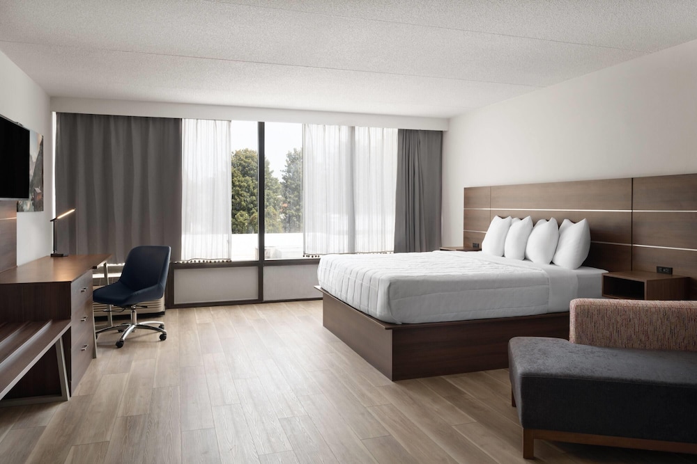 Baymont by Wyndham Williamsburg I-64 10/51