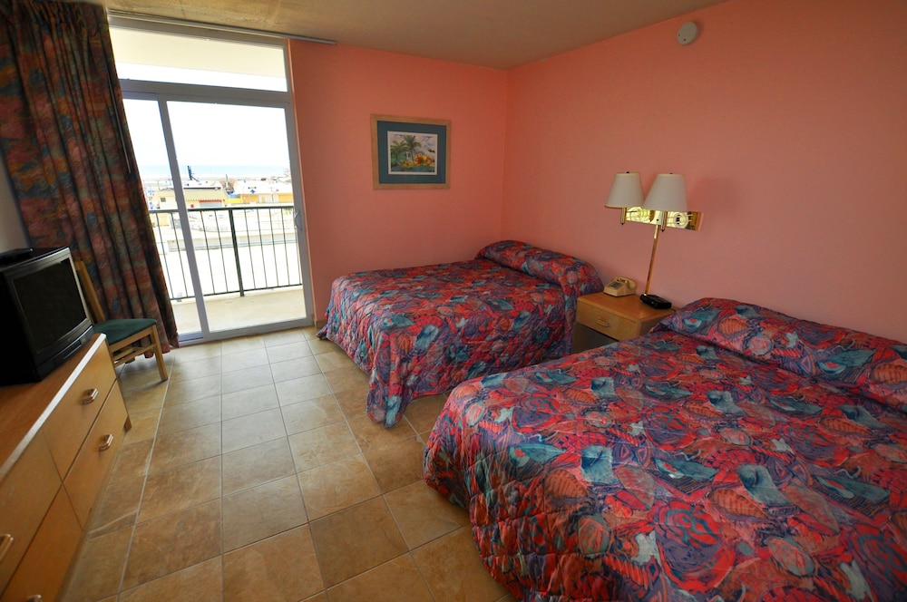 Beach Terrace Motor Inn 4/26