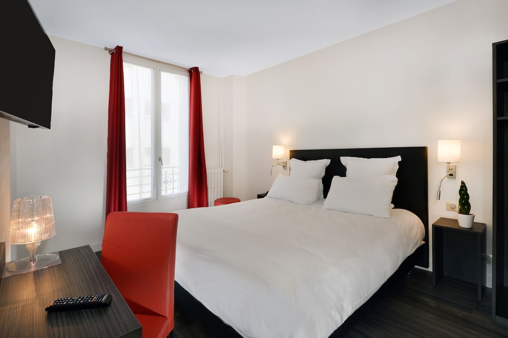 Hotel Douglas 13/35