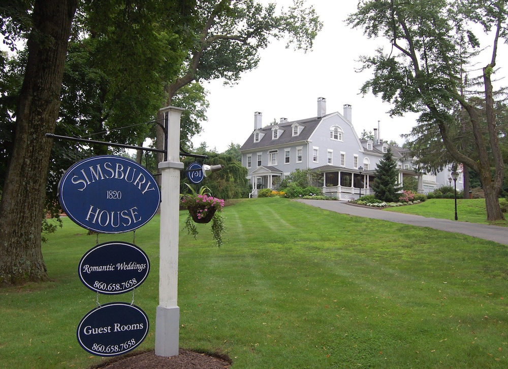Simsbury 1820 House 54/55