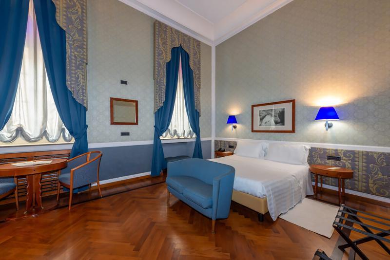 DELUXE, SINGLE, DOUBLE BED