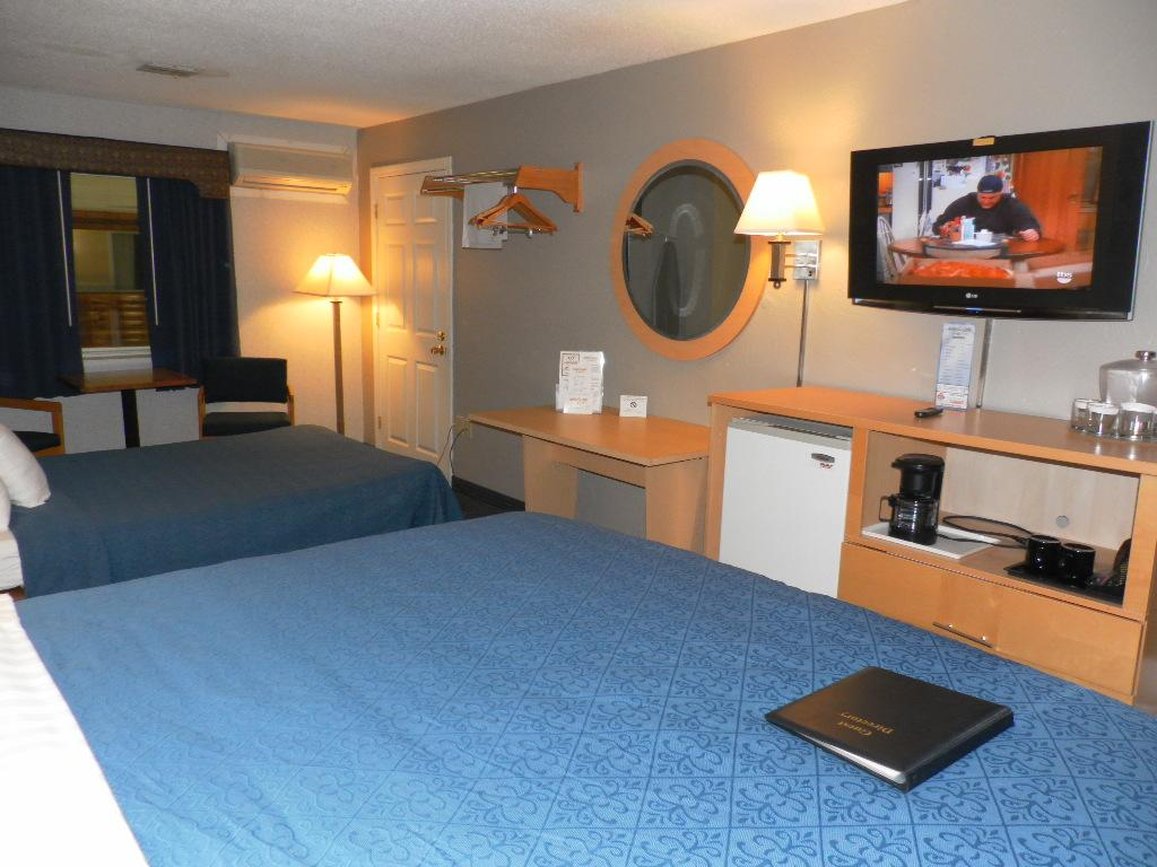 Ambassador Inn Suites 35/43