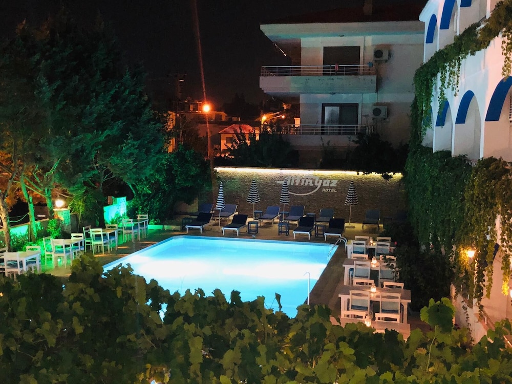 Altinyaz Hotel 28/35